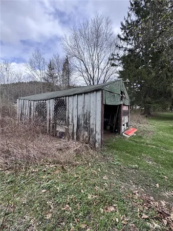 $39,900 | 10 Lyman Road, Roulette, PA 16746