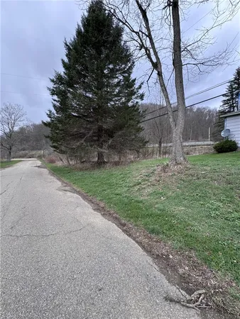 $39,900 | 10 Lyman Road, Roulette, PA 16746