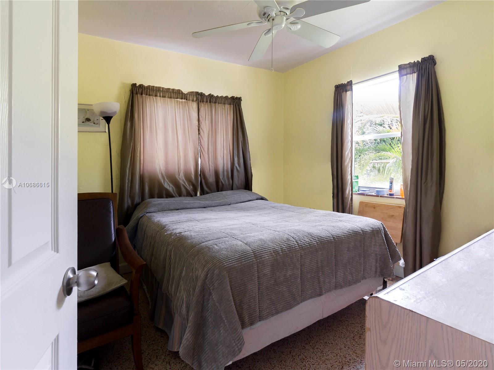 6530 Southwest 46th Street Miami, FL 33155 - Photo 9 of 15 Gallery Image 9