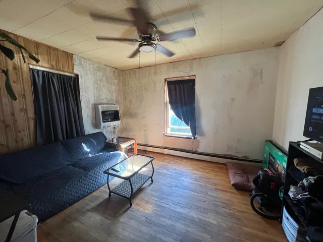 $126,000 | 531 Hillsboro Street, Berlin, NH 03570