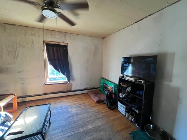 $126,000 | 531 Hillsboro Street, Berlin, NH 03570