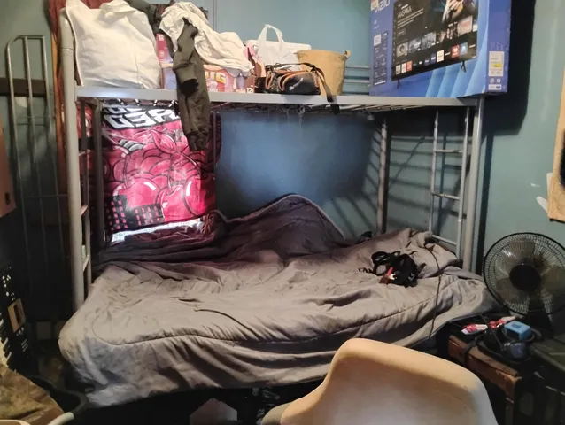 $126,000 | 531 Hillsboro Street, Berlin, NH 03570