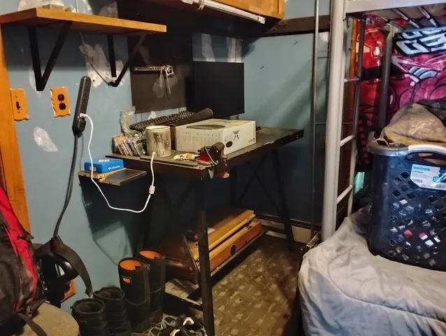 $126,000 | 531 Hillsboro Street, Berlin, NH 03570