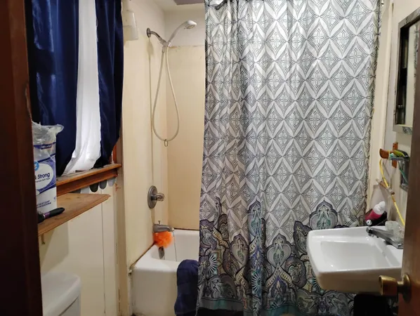 $126,000 | 531 Hillsboro Street, Berlin, NH 03570