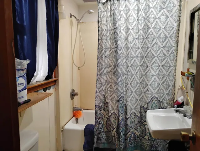 $126,000 | 531 Hillsboro Street, Berlin, NH 03570