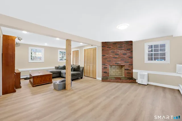 $399,000 | 24 Ridge Crest Circle, Wethersfield, CT 06109