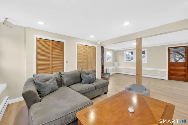 $399,000 | 24 Ridge Crest Circle, Wethersfield, CT 06109