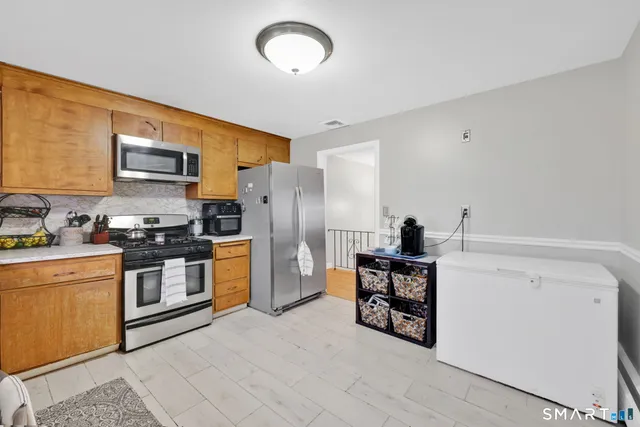 $399,000 | 24 Ridge Crest Circle, Wethersfield, CT 06109