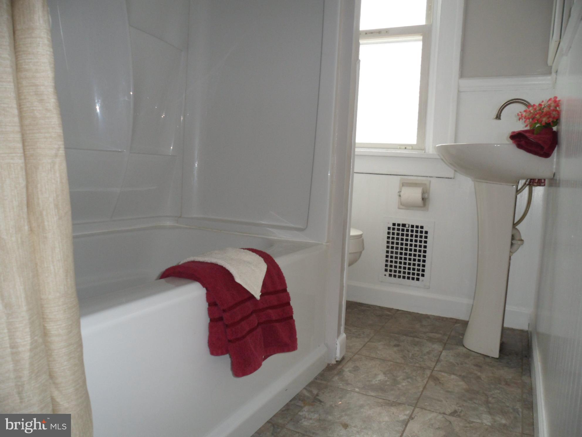 623 Lucknow Road Harrisburg, PA 17110 - Photo 16 of 25 Gallery Image 16