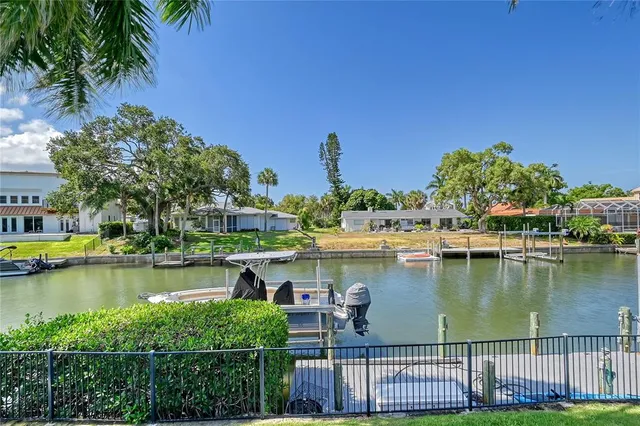 $8,500 | 7516 Cove Terrace, Sarasota, FL 34231