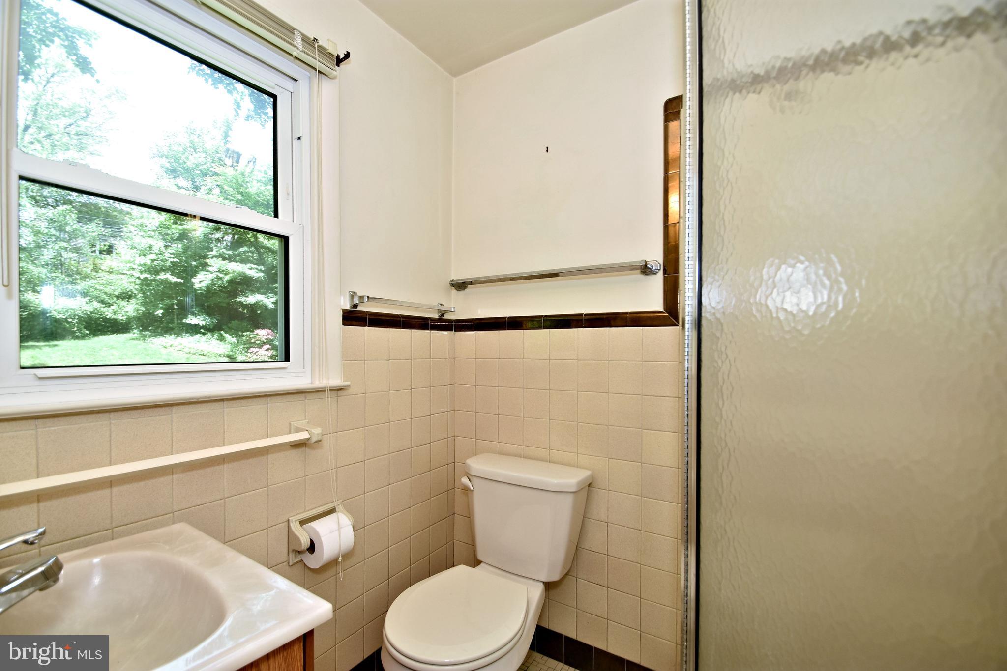 538 Pinetree Road Jenkintown, PA 19046 - Photo 14 of 26 Gallery Image 14