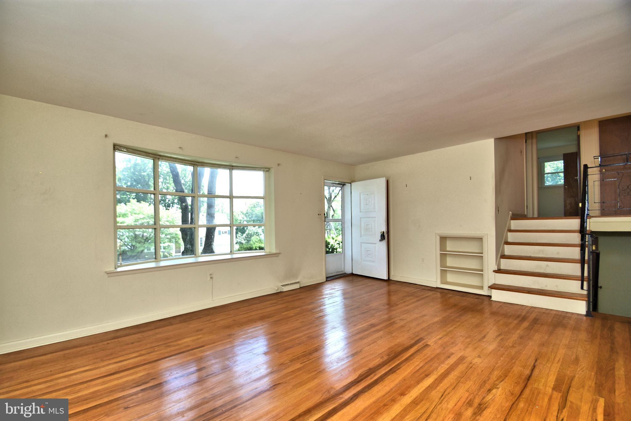538 Pinetree Road Jenkintown, PA 19046 - Photo 5 of 26 Gallery Image 5