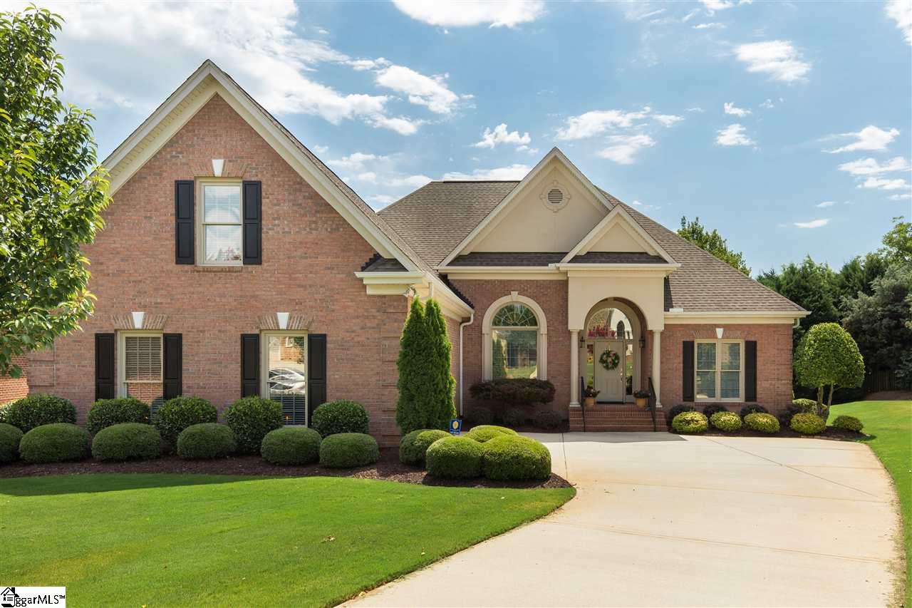 7 Henson Place Greer, SC 29650 - Photo 1 of 27 Gallery Image 1