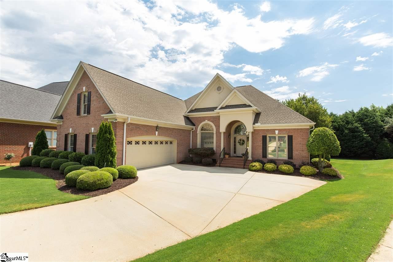 7 Henson Place Greer, SC 29650 - Photo 3 of 27 Gallery Image 3
