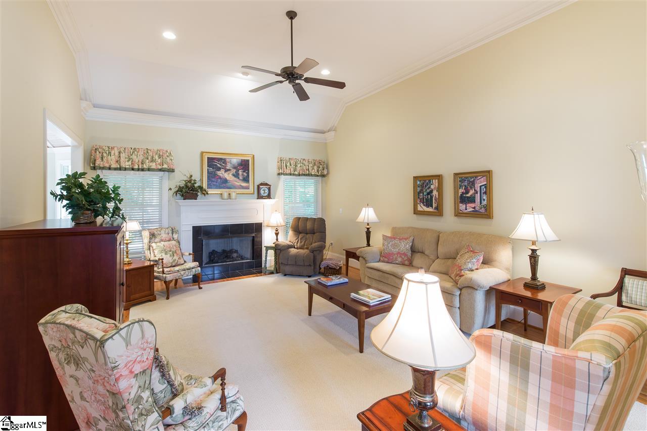 7 Henson Place Greer, SC 29650 - Photo 8 of 27 Gallery Image 8