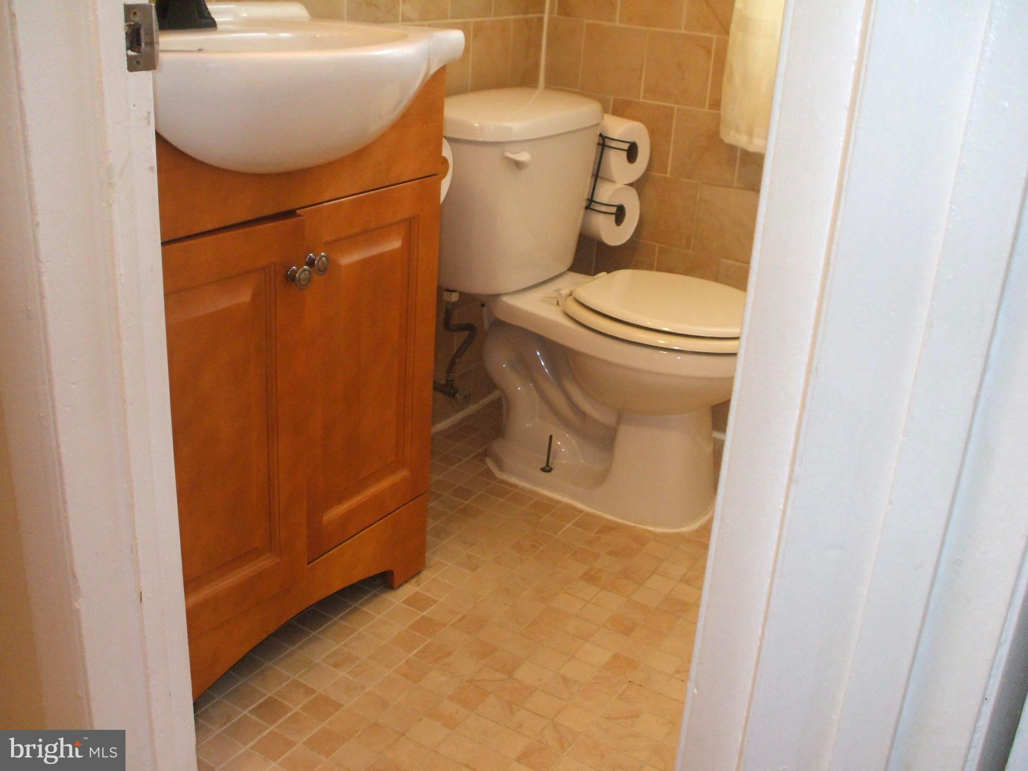 1328 Adair Road Brookhaven, PA 19015 - Photo 15 of 30 Remodeled Upstairs Full Bathroom