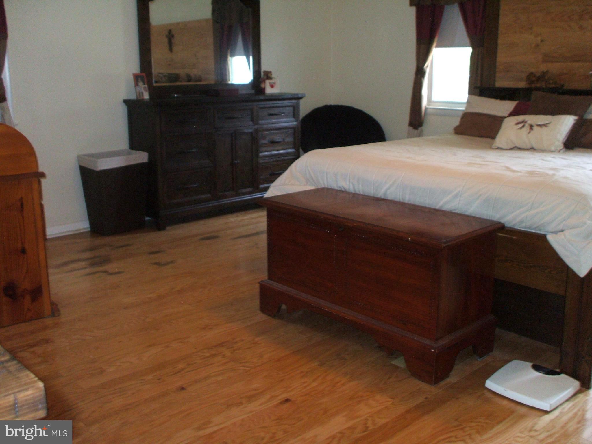 1328 Adair Road Brookhaven, PA 19015 - Photo 18 of 30 Extra Large Owner's Bedroom W/Ceiling Fan