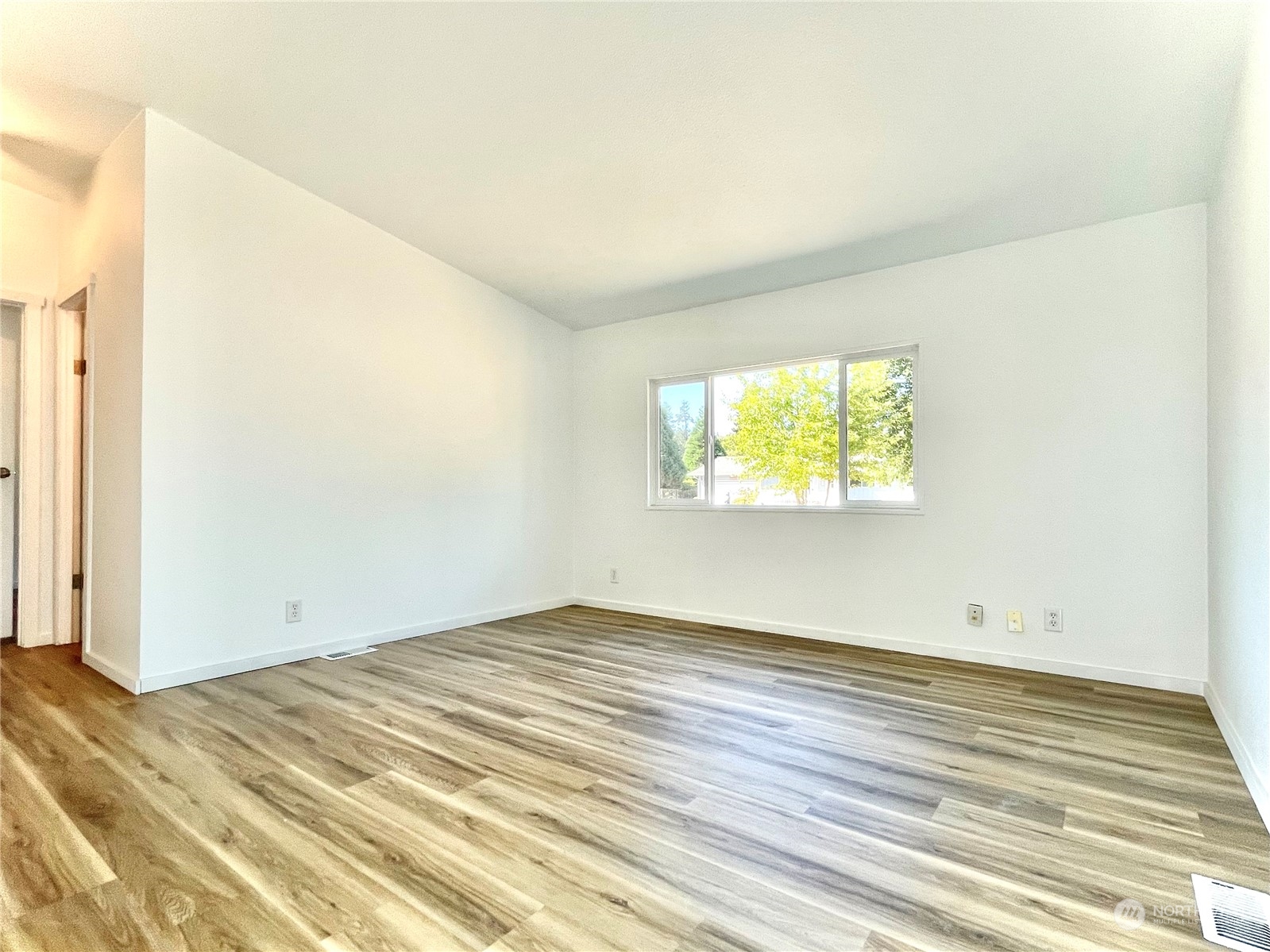 128 Key Road Castle Rock, WA 98611 - Photo 5 of 10 Gallery Image 5