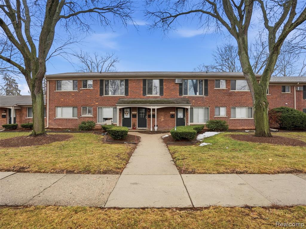 11420 Canal Road, Unit 203 Sterling Heights, MI 48314 - Photo 1 of 19 Gallery Image 1