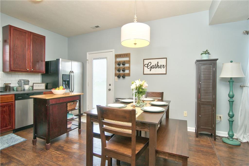 164 Rambling Road Greenfield, IN 46140 - Photo 11 of 35