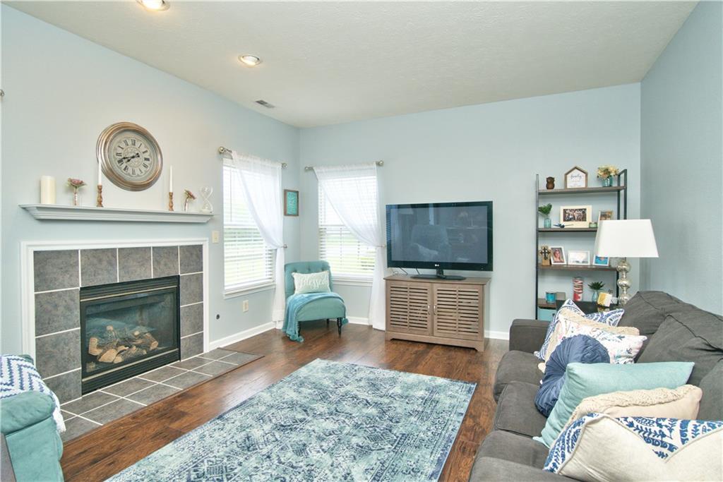 164 Rambling Road Greenfield, IN 46140 - Photo 8 of 35