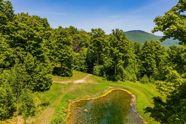 $895,000 | A Windsor Road, Manchester Center, VT 05255