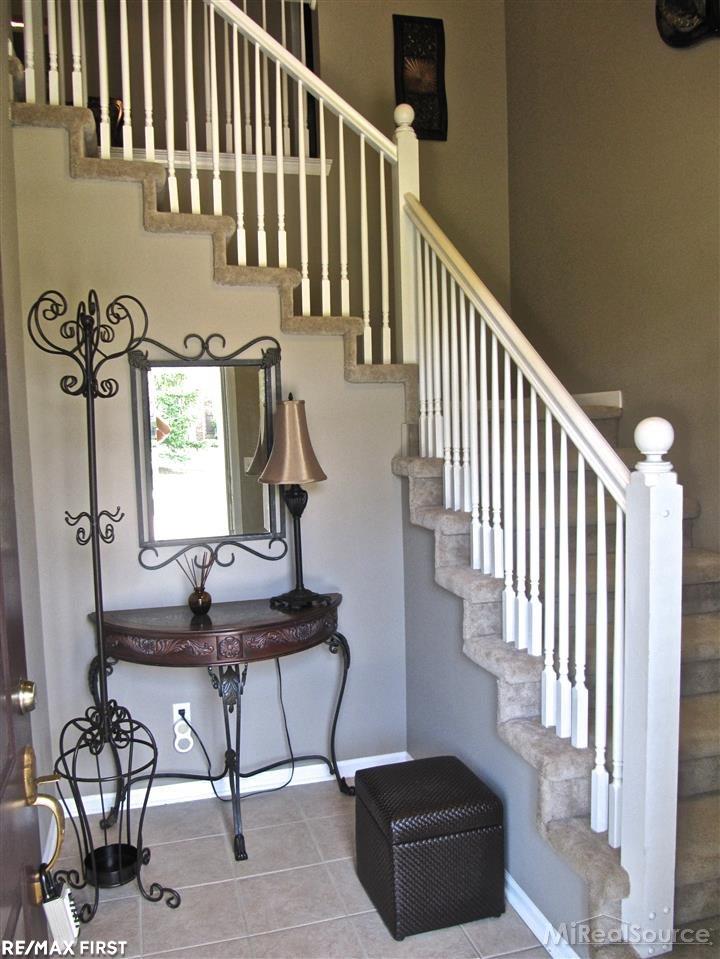 3408 Tremonte Circle Rochester, MI 48306 - Photo 3 of 27
