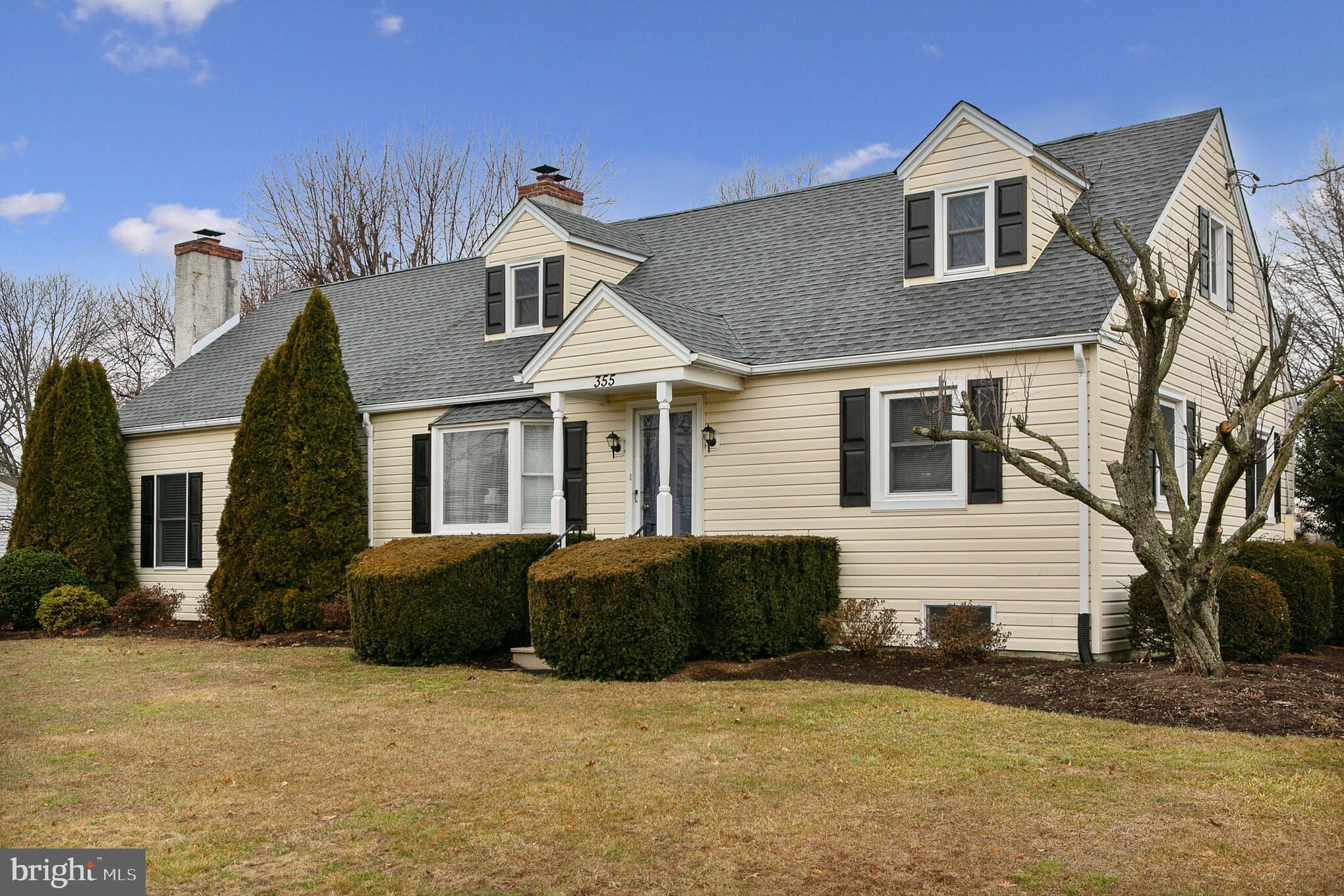 355 Morwood Road Telford, PA 18969 - Photo 2 of 21 Gallery Image 2