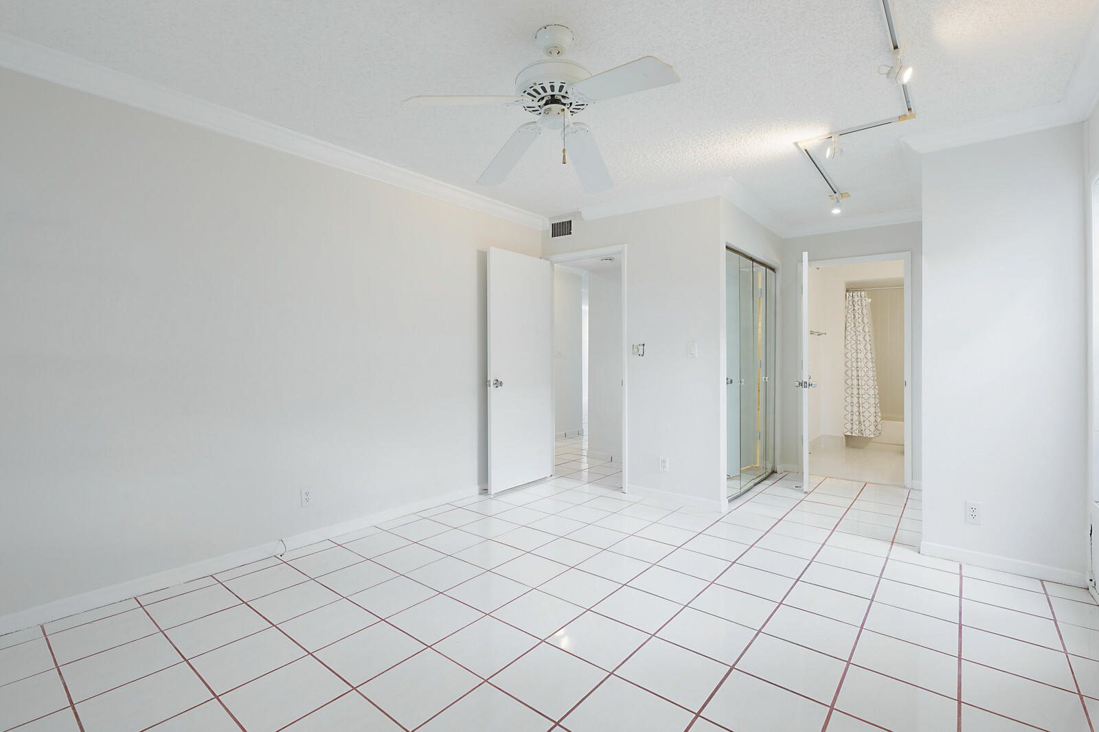 9335 Flynn Circle, Unit 1 Boca Raton, FL 33496 - Photo 20 of 32 2nd Bedroom