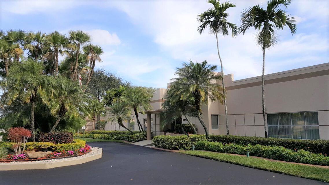 9335 Flynn Circle, Unit 1 Boca Raton, FL 33496 - Photo 28 of 32 Town Villas Clubhouse