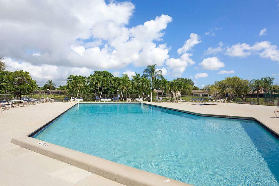 9335 Flynn Circle, Unit 1 Boca Raton, FL 33496 - Photo 31 of 32 Community Pool