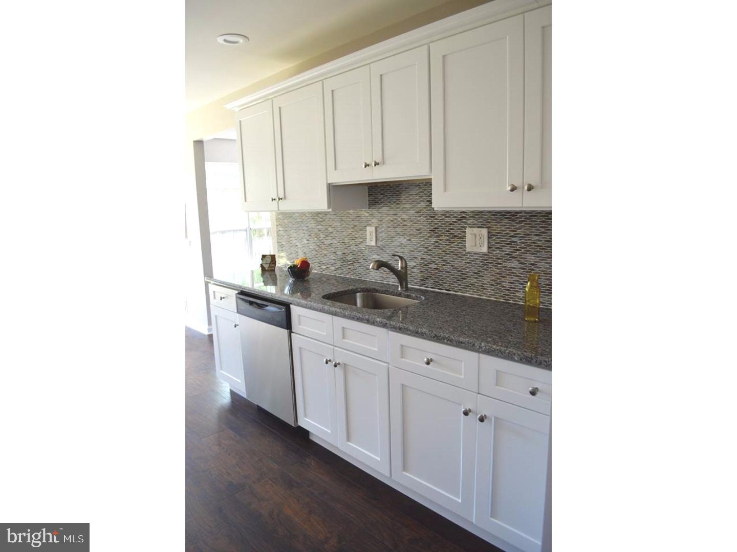 155 Crossing Way Clementon, NJ 08021 - Photo 8 of 24