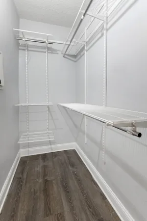 $1,895 | 4520 North Clarendon Avenue, Unit 305, Chicago, IL 60640