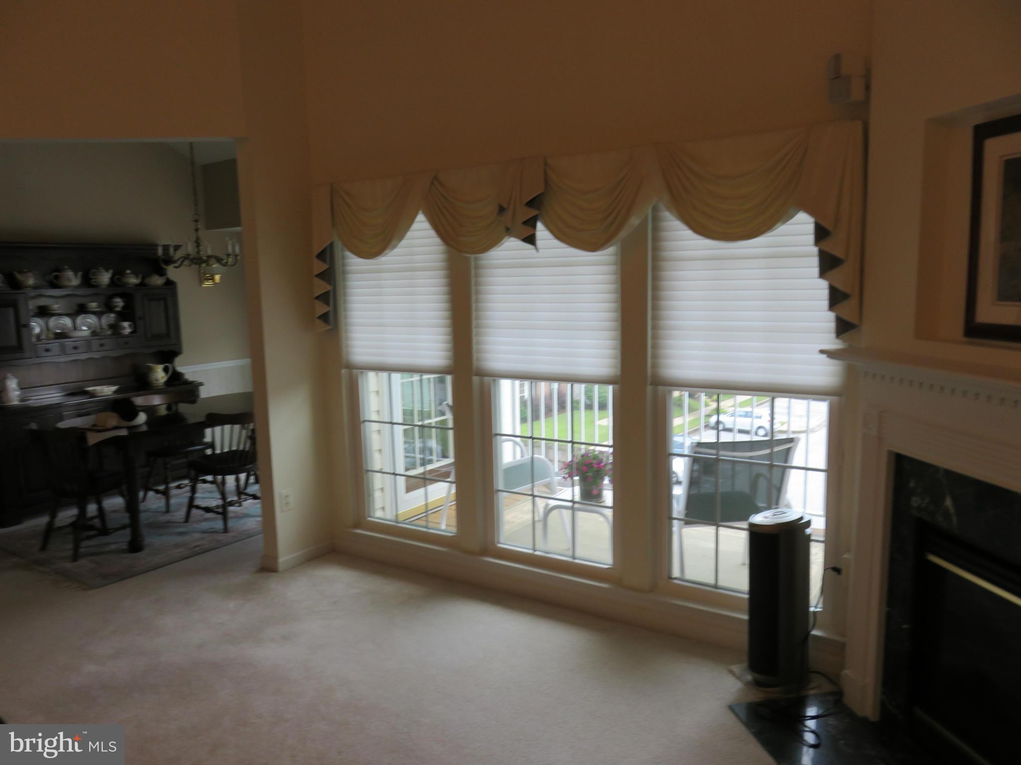5268 Millfield Road, Unit 5268 Baltimore, MD 21237 - Photo 7 of 30 Living Room/DR