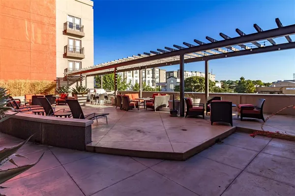 $2,100 | 5609 SMU Boulevard, Unit 305, Dallas, TX 75206