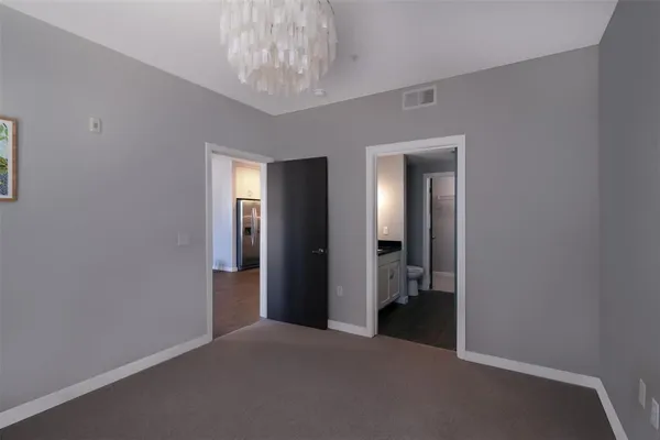 $2,100 | 5609 SMU Boulevard, Unit 305, Dallas, TX 75206