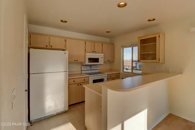 $281,000 | 3160 Cascades Court, Unit 16H, Prescott, AZ 86301