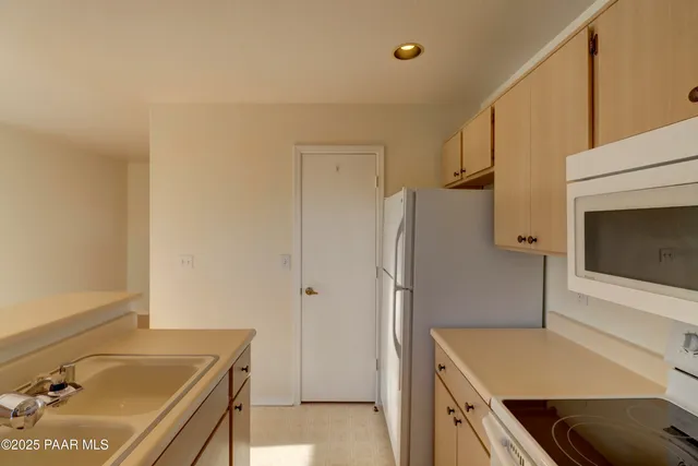 $281,000 | 3160 Cascades Court, Unit 16H, Prescott, AZ 86301