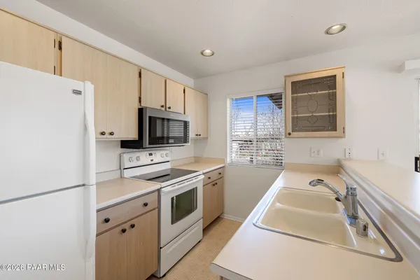 $274,992 | 3160 Cascades Court, Unit 16H, Prescott, AZ 86301