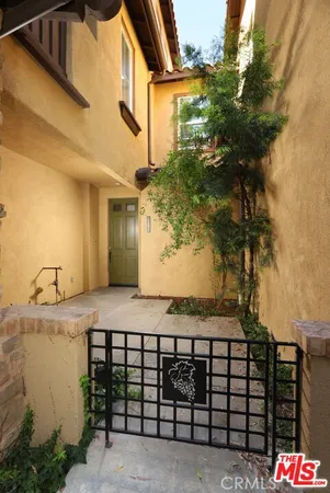 $4,500 | 211 Danbrook, Irvine, CA 92603