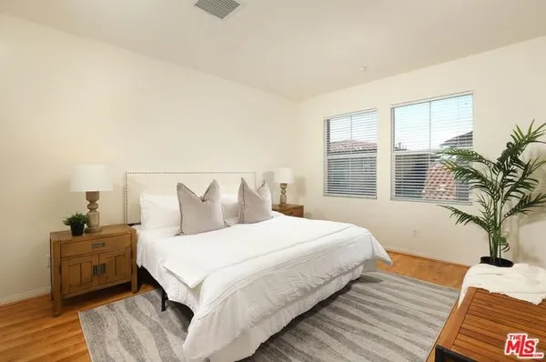 $4,500 | 211 Danbrook, Irvine, CA 92603