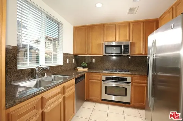 $4,500 | 211 Danbrook, Irvine, CA 92603