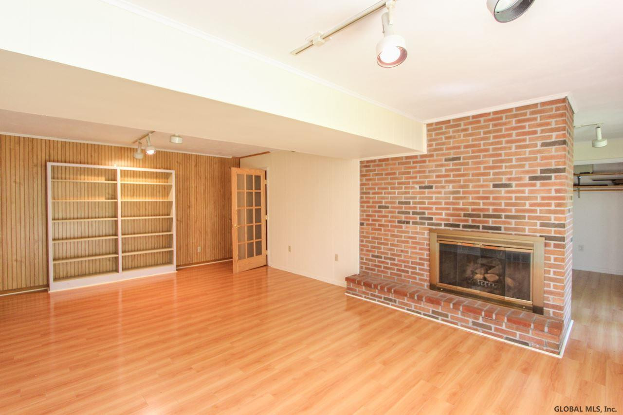 280 Golf Course Road Amsterdam, NY 12010 - Photo 15 of 25 Photo 15