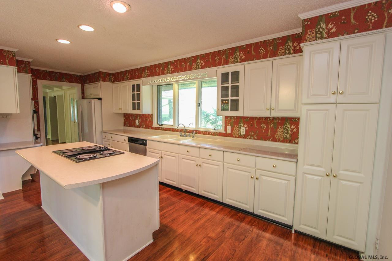 280 Golf Course Road Amsterdam, NY 12010 - Photo 4 of 25 Photo 4