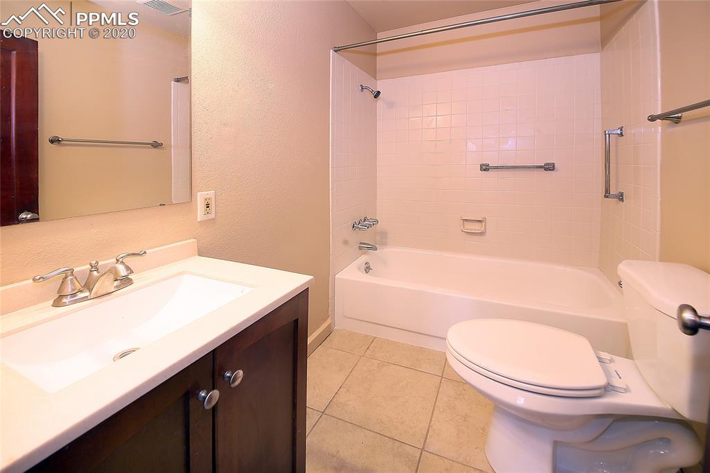 824 Alexander Road Colorado Springs, CO 80909 - Photo 19 of 27