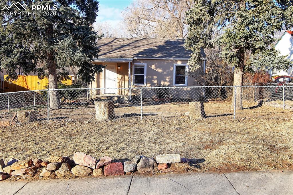 824 Alexander Road Colorado Springs, CO 80909 - Photo 4 of 27