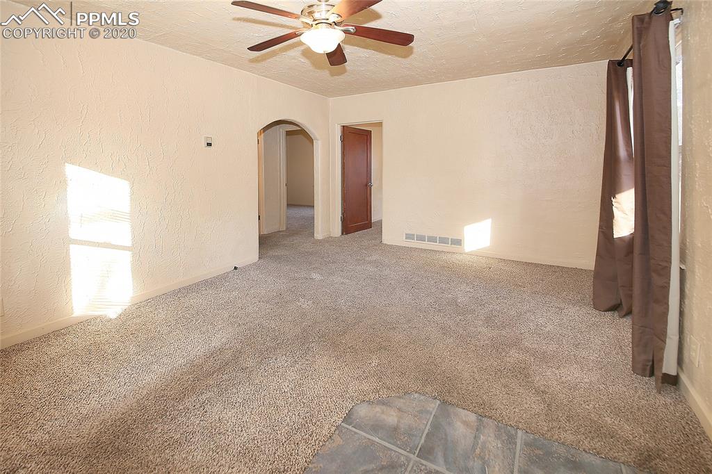 824 Alexander Road Colorado Springs, CO 80909 - Photo 5 of 27