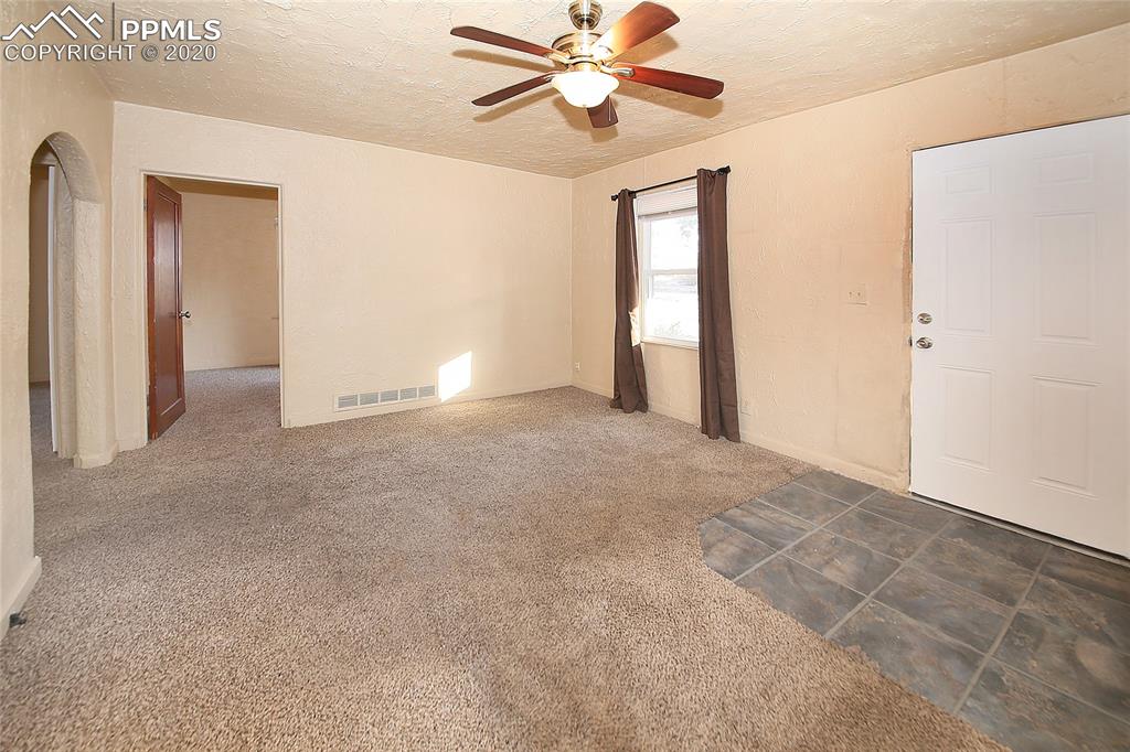 824 Alexander Road Colorado Springs, CO 80909 - Photo 6 of 27
