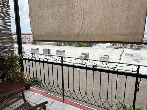 $1,875 | 3640 Northwest 9th Street, Unit 505, Miami, FL 33125