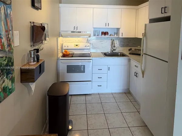 $1,875 | 3640 Northwest 9th Street, Unit 505, Miami, FL 33125